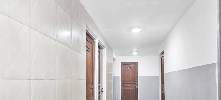 红门酒店-近穆廖萨里(RedDoorz Near Mulyosari)图片