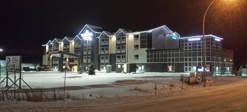 雷德迪尔温德姆套房麦客达酒店(Microtel Inn & Suites by Wyndham Red Deer)图片