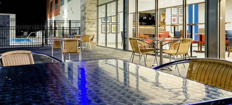 泰勒智选假日套房酒店(Holiday Inn Express & Suites Taylor)图片