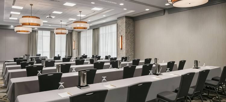 爱荷华市中心大学希尔顿花园酒店(Hilton Garden Inn Iowa City Downtown University)图片