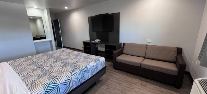 AZ公牛城摩特尔6(Motel 6 Bullhead City, AZ)图片