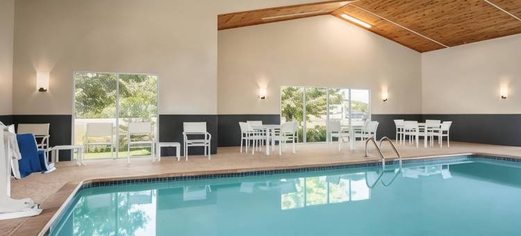 卡尔森 - 布法罗江山旅馆(Country Inn & Suites by Radisson, Buffalo, MN)图片