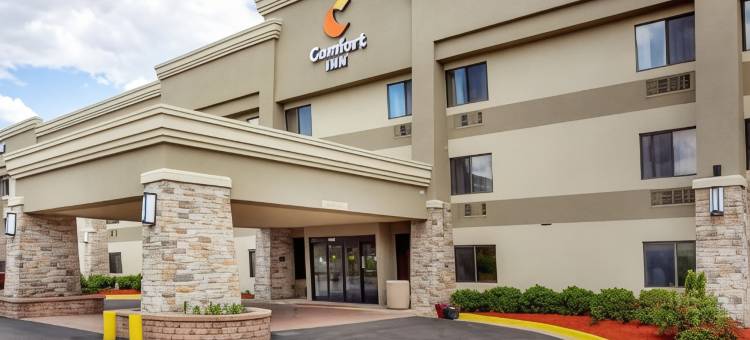 绍姆堡霍夫曼庄园舒适酒店(Comfort Inn Hoffman Estates - Schaumburg)图片