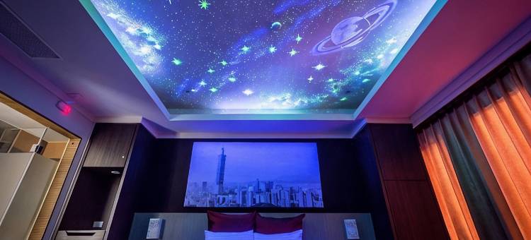 新北青青花园汽车旅馆图片