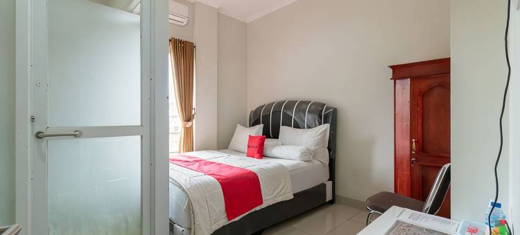 红多兹普拉斯酒店-近巨港机场3号(RedDoorz Plus Near Palembang Airport 3)图片
