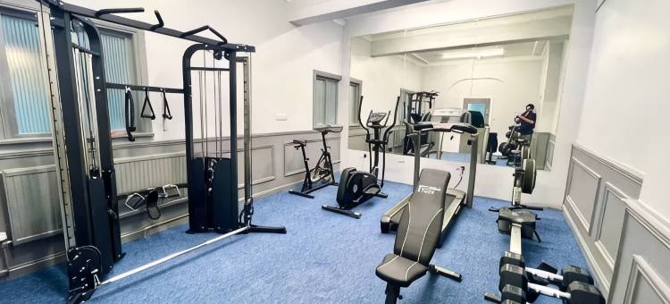 豪华双卧顶层公寓，海景, 健身房 & 停车位(Luxury Penthouse 2-Bed Apt w/ Sea View, Gym & PKG)图片