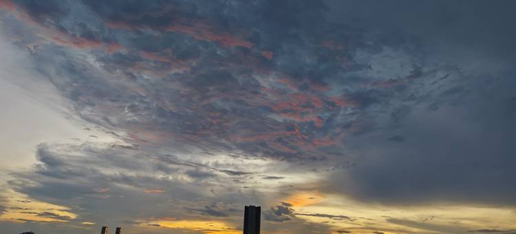 Eksklusif Studio Bella Tower Pakuwon City by ERELYN图片