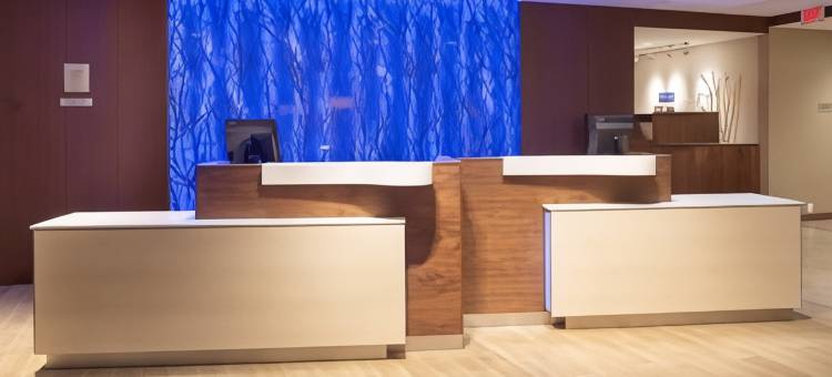 伯灵顿万枫酒店及套房(Fairfield Inn & Suites Burlington)图片