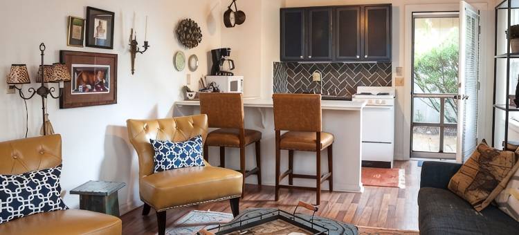 坦格伍德农场-狐狸窝套房马场内1卧1卫私人公寓(Tanglewood Farm - Fox Den Suite 1 Br/1BA Private Apartment on Horse Farm)图片