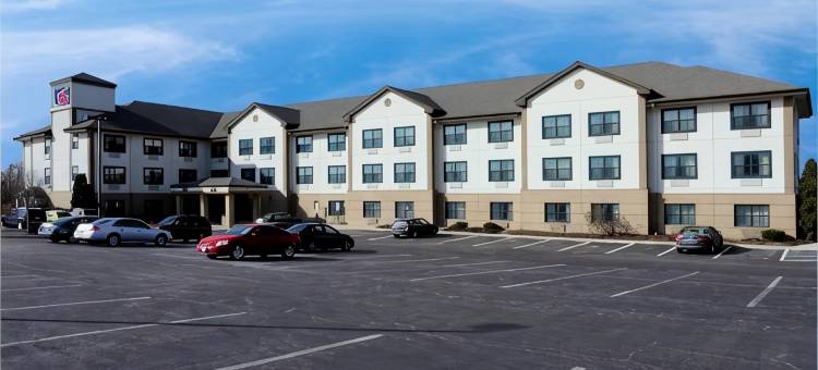 伊利诺伊芝加哥莱尔镇6号汽车旅馆套房(Motel 6 Suites Chicago Lisle IL)图片