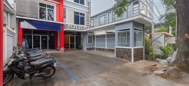 RedDoorz Plus @ Bagusrangin Street 2图片
