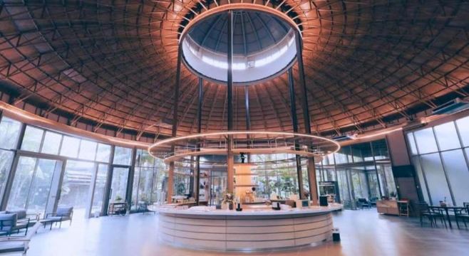 Hideaway Hotel Overview