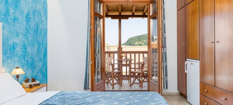 阿伊奥罗斯酒店(Aeolos Hotel)图片