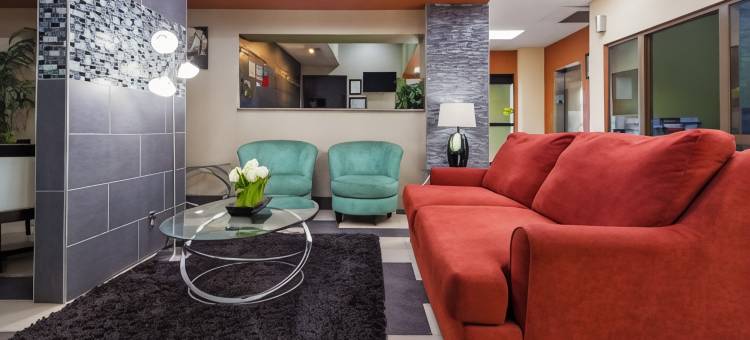 红狮酒店及套房蓝泉城(Red Lion Inn & Suites Blue Springs)图片