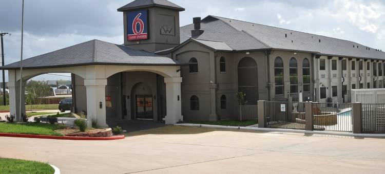 德州布伦汉姆Studio 6套房(Studio 6 Suites Brenham, TX)图片