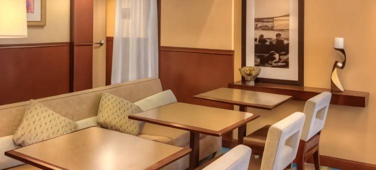 希尔顿欢朋套房酒店-安大略CA酒店(Hampton Inn & Suites Ontario)图片