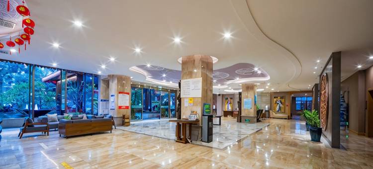 西双版纳景洪美度大酒店(热带花卉园傣乡水城店)图片