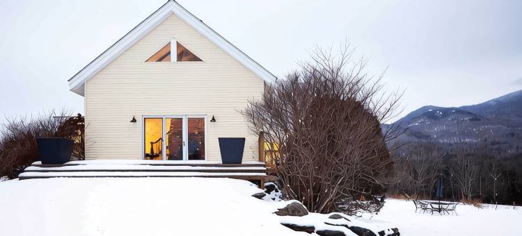 宽敞、禁止携带宠物且配有壁炉和火坑的山间度假屋，适合大型团体(Spacious, Pet-Free Mountain Home w/Fireplace and Fire Pit Good for Large Groups.)图片