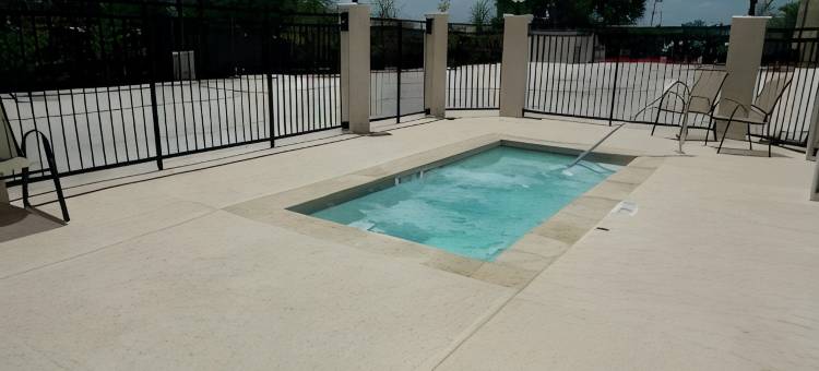 Candlewood Suites 纽布朗费尔斯(Candlewood Suites NEW BRAUNFELS by IHG)图片