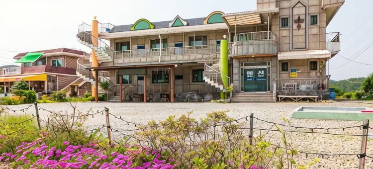 Taean Kkotji Beach House Pension图片