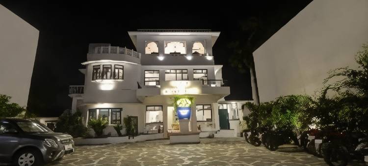 Treebo 皇家之家, 靠近费特赫萨加尔湖(Treebo the Regal House, Near Fateh Sagar Lake)图片
