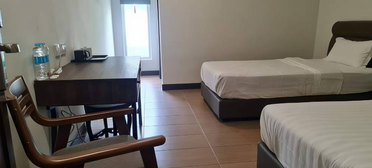 OYO 90866拉克亚特旅馆(OYO 90866 Rakyat Inn)图片