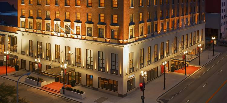 皮奥里亚佩尔马凯特万豪酒店(Peoria Marriott Pere Marquette)图片