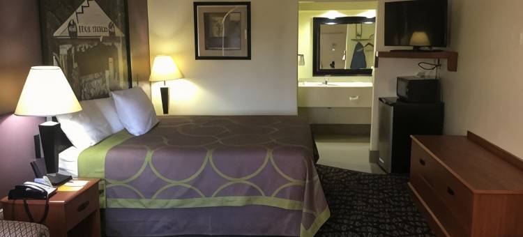 费尔菲尔德速8酒店(Super 8 by Wyndham Fairfield, TX)图片