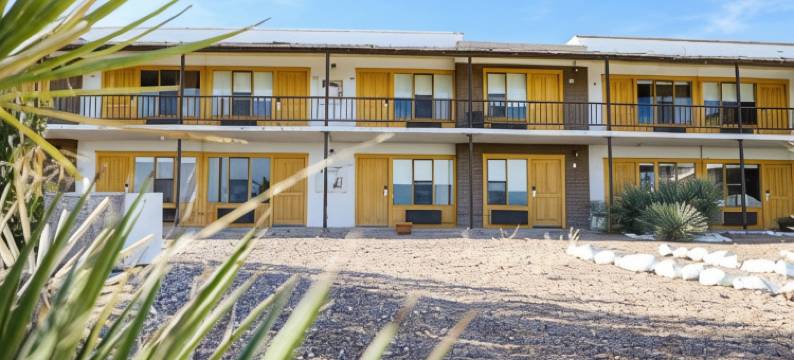 贝斯特韦斯特SureStay精选图姆斯顿瞭望山林小屋(Tombstone Lookout Lodge, SureStay Collection by Best Western)图片