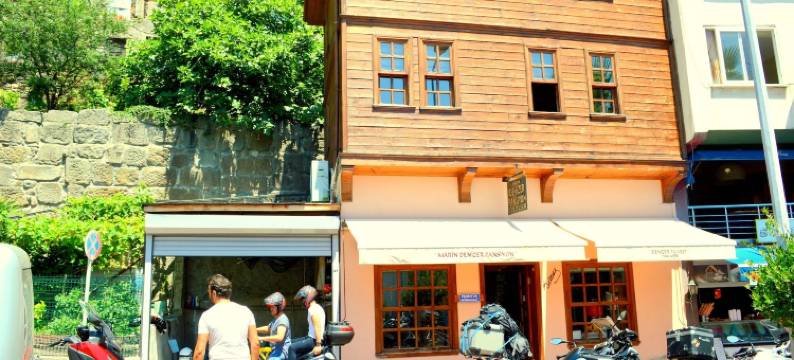 亚萨尔马林德尼泽尔膳宿公寓(Yaşar Marin Denizer Pansiyon)图片