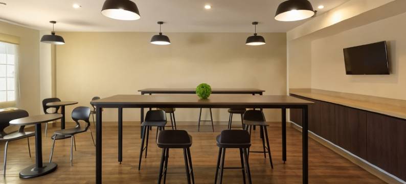 萨尔蒂洛画廊长住套房酒店(Extended Suites Saltillo Galerías)图片