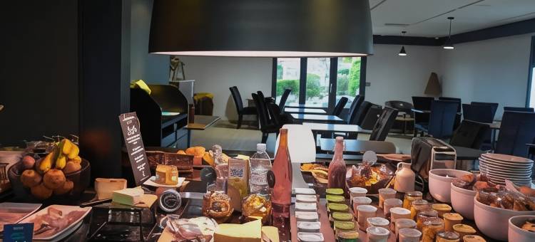 米洛康铂酒店(Campanile Millau)图片