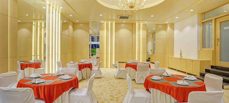 Treebo 高级金色幸福特里穆尔蒂广场(Treebo Premium Golden Bliss Trimurti Nagar Square)图片