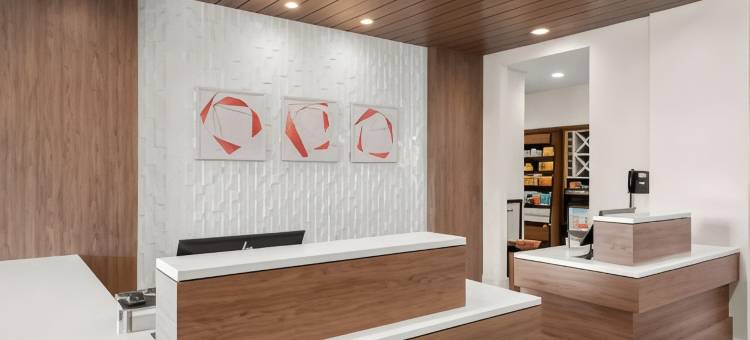 萨福克湖滨希尔顿花园旅馆(Hilton Garden Inn Suffolk Riverfront)图片