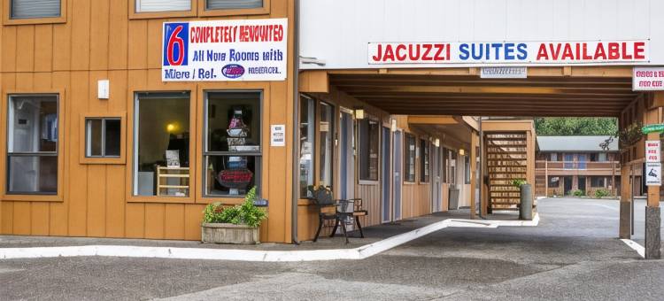 戈尔德比奇6号汽车旅馆(Motel 6 Gold Beach, or)图片