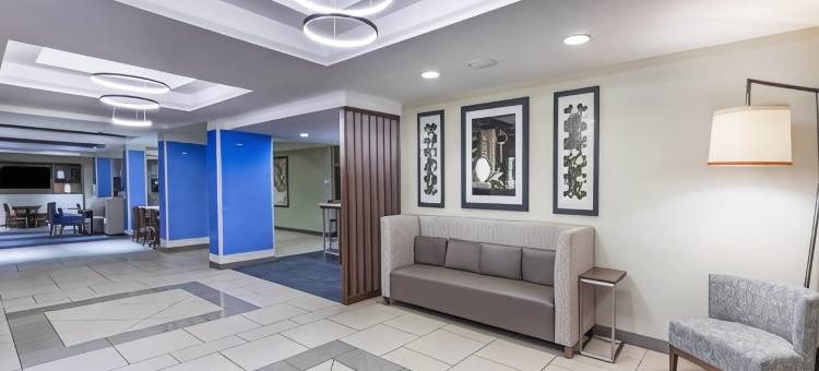 智选假日套房酒店普赖尔(Holiday Inn Express & Suites Pryor)图片