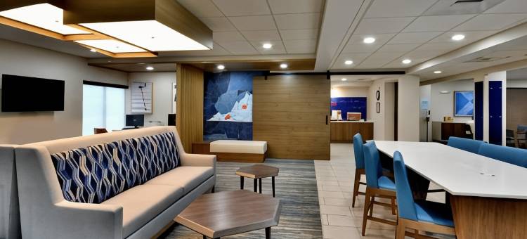 Holiday Inn Express 里士满西北的I - 64(Holiday Inn Express Richmond I-64 Short Pump Area)图片