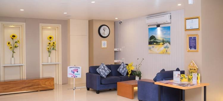 沃诺索博前一丰收酒店(Front One Harvest Hotel Wonosobo)图片