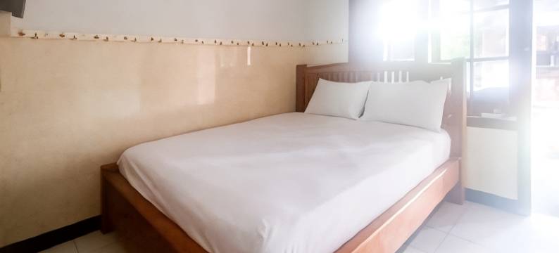 阿斯特里民宿查克拉内加拉马塔兰红门酒店合作(Astri Homestay Carkranegara Mataram Mitra RedDoorz)图片