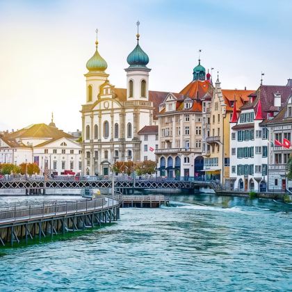 瑞士+卢塞恩+巴塞尔+苏黎世12日9晚私家团