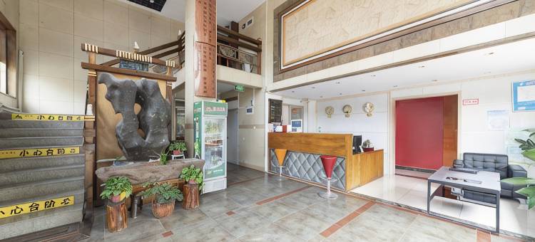 鲁杨宾馆(济南高铁西站店)图片