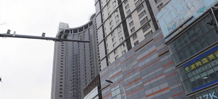 自然醒影音公寓(沈阳中街故宫店)图片