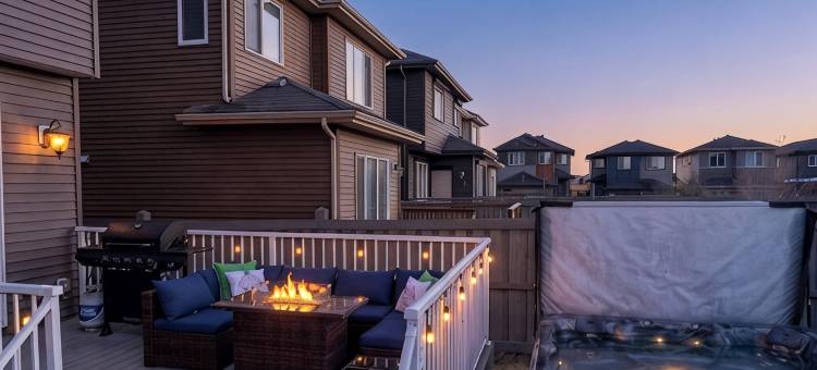 Nordic Retreat Near Wem | Hot Tub, 2 Lounges, Fire Table, King Suite • Sleeps 10图片