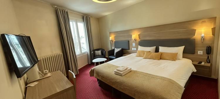 蓝色之夜布里特酒店(Brit Hotel Bleu Nuit)图片