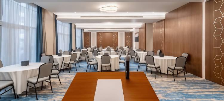 馨乐庭阿尔古布拉马斯喀特酒店(Citadines Al Ghubrah Muscat)图片