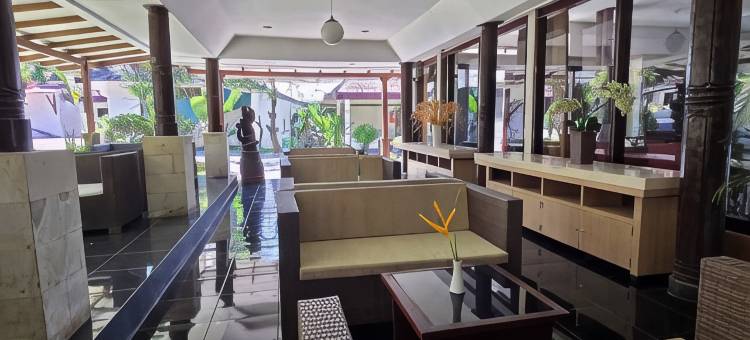 伊赫蒂亚尔苏尔雅酒店(Ikhtiar Surya Hotel)图片