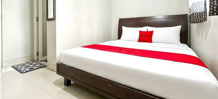 Sukabumi 红多兹家庭旅馆 Gor Icuk Sugiarto(RedDoorz at Gor Icuk Sugiarto Sukabumi)图片