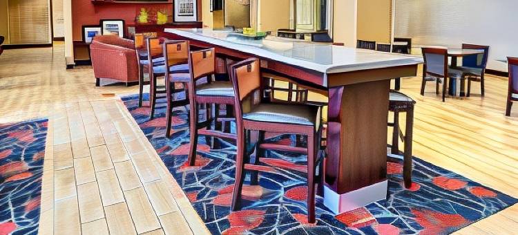 埃斯特罗迈尔斯堡欢朋酒店及套房(Hampton Inn & Suites Fort Myers-Estero/FGCU)图片