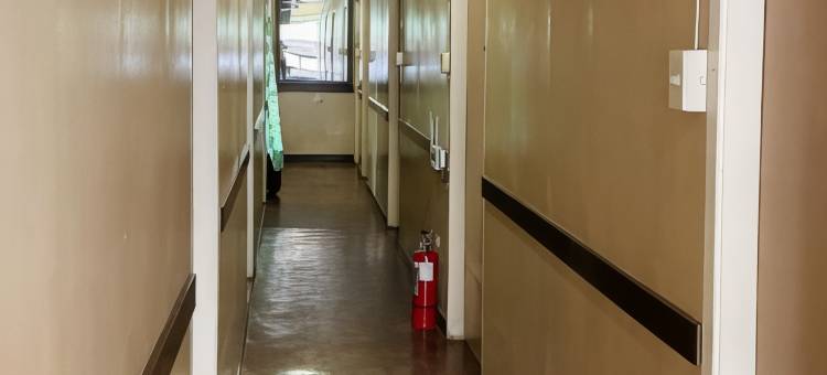 红多兹酒店@纳苏格布苏基特尔经济酒店(RedDoorz @ Sukitel Budget Hotel Nasugbu)图片