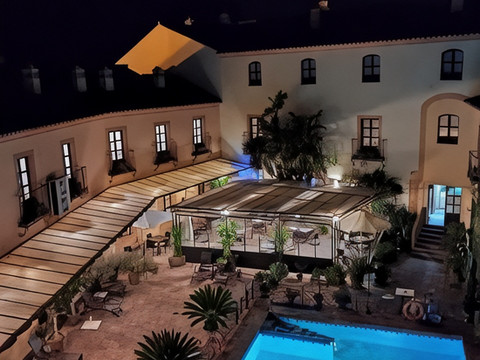 阿尔卡萨代拉雷纳酒店